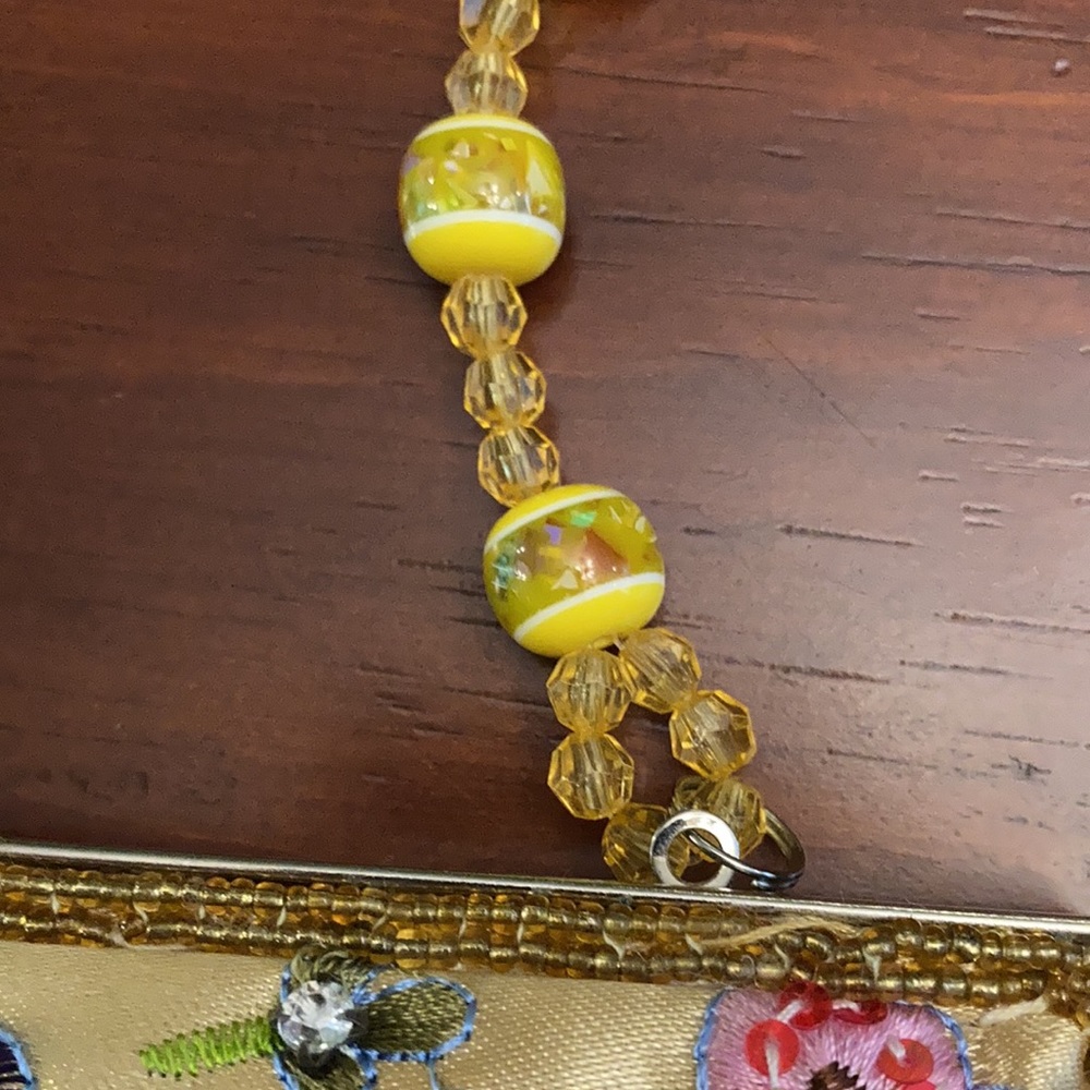 Festive clutch! - Picture 6 of 15